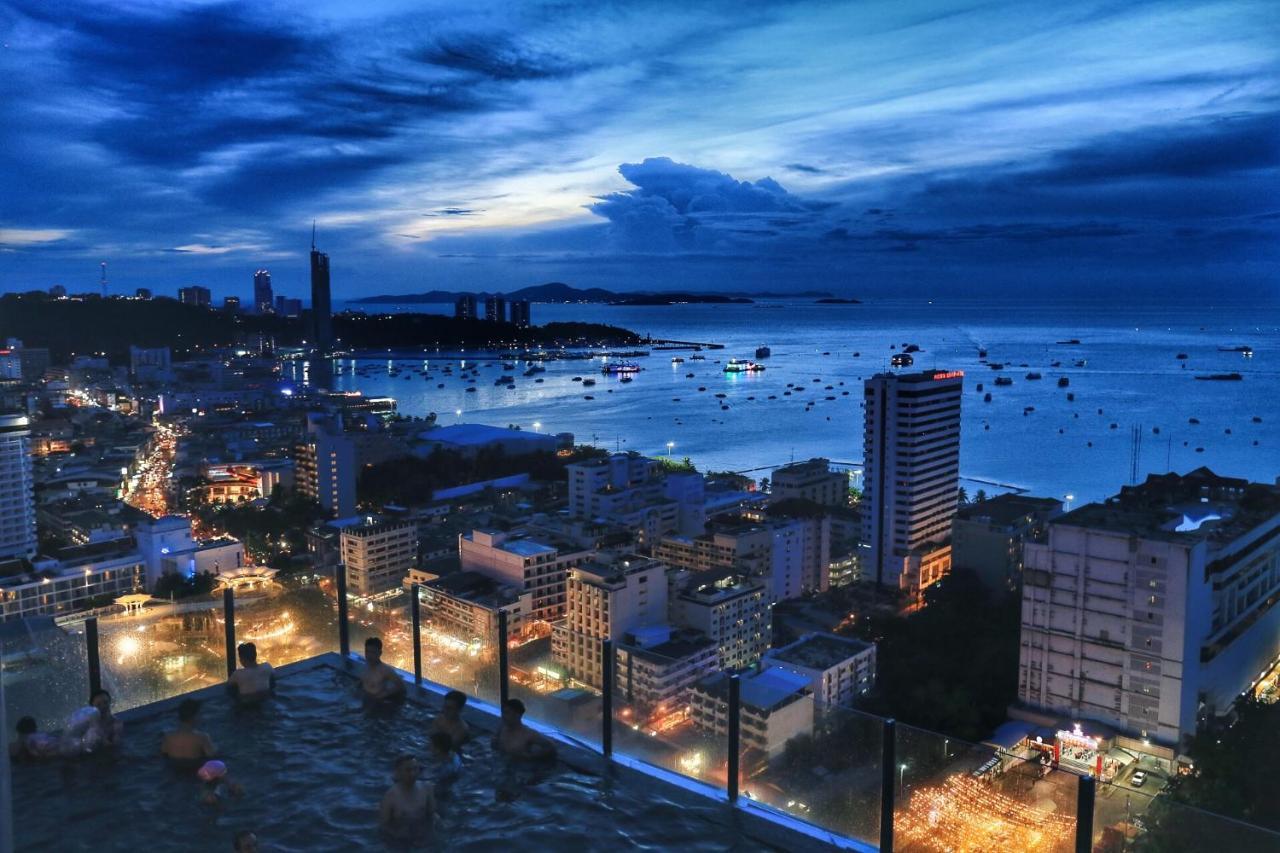 The Base Central Pattaya By Wcc Apartment Екстериор снимка